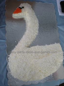 swan party cake